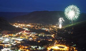 Jackson\'s Independence Day fireworks, viewed from the top of High School Butte. Photographed July 4, 2008.